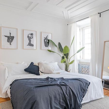 Casa Boma Lisboa - Typical And Spacious Apartment - Lapa II Bagian luar foto